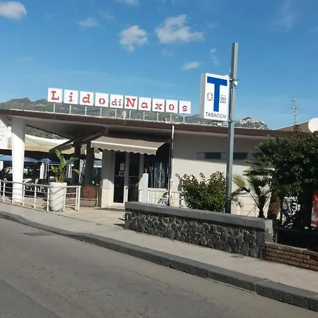 Patry' House Daire Giardini Naxos